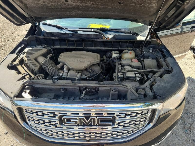 2017 GMC ACADIA DENALI 12