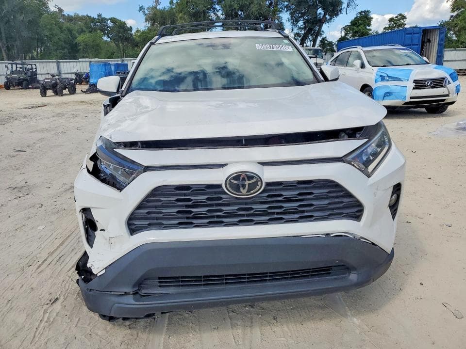 2021 TOYOTA RAV4 XLE 5