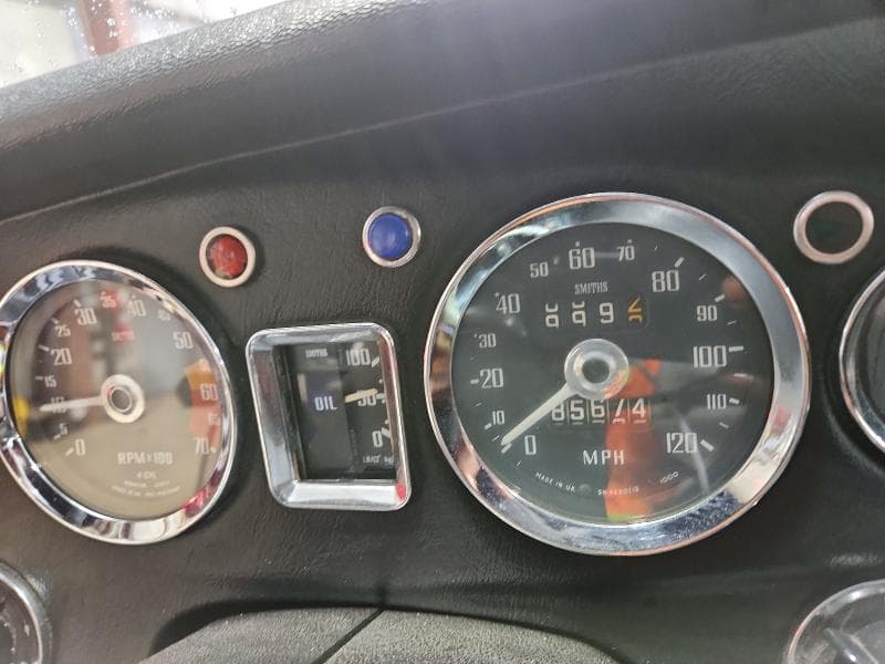 1976 MG MGB 9