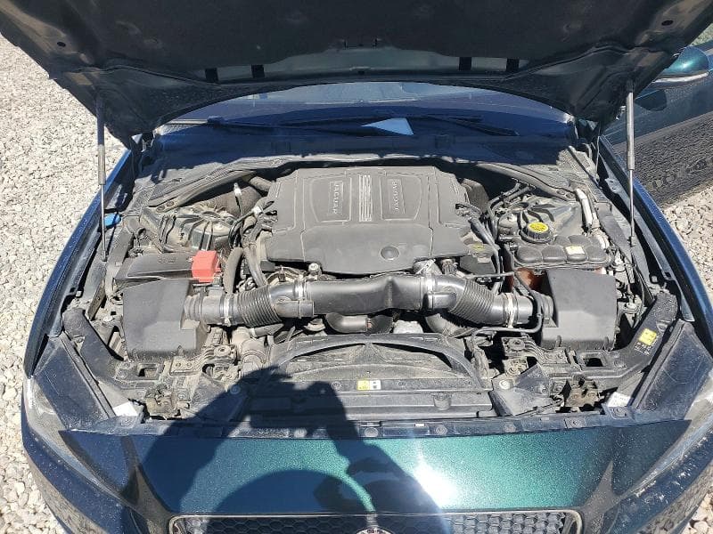 2017 JAGUAR XE PREMIUM 11