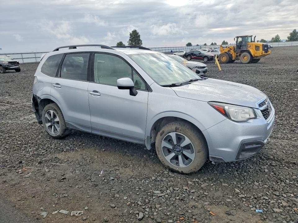 2017 SUBARU FORESTER 2.5I PREMIUM 4