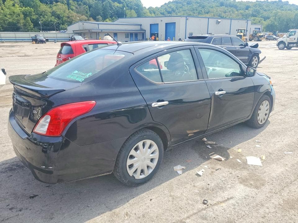 2017 NISSAN VERSA 1.6 SV 3