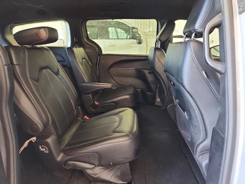 2023 CHRYSLER PACIFICA TOURING L 11