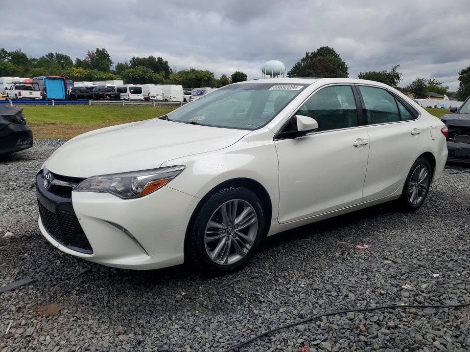 2017 TOYOTA CAMRY SE - 1
