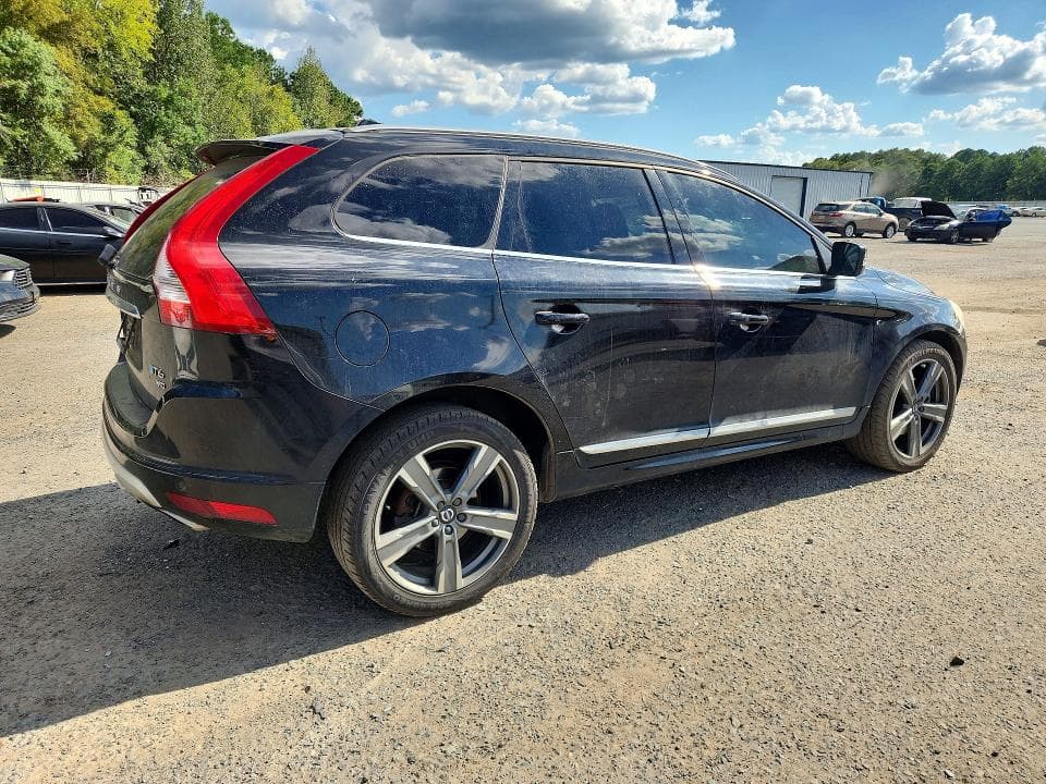 2017 VOLVO XC60 T6 DYNAMIC 3
