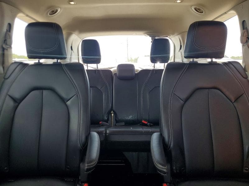 2024 CHRYSLER PACIFICA TOURING L 10