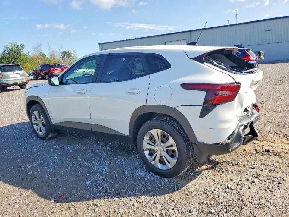 2024 CHEVROLET TRAX LS 2