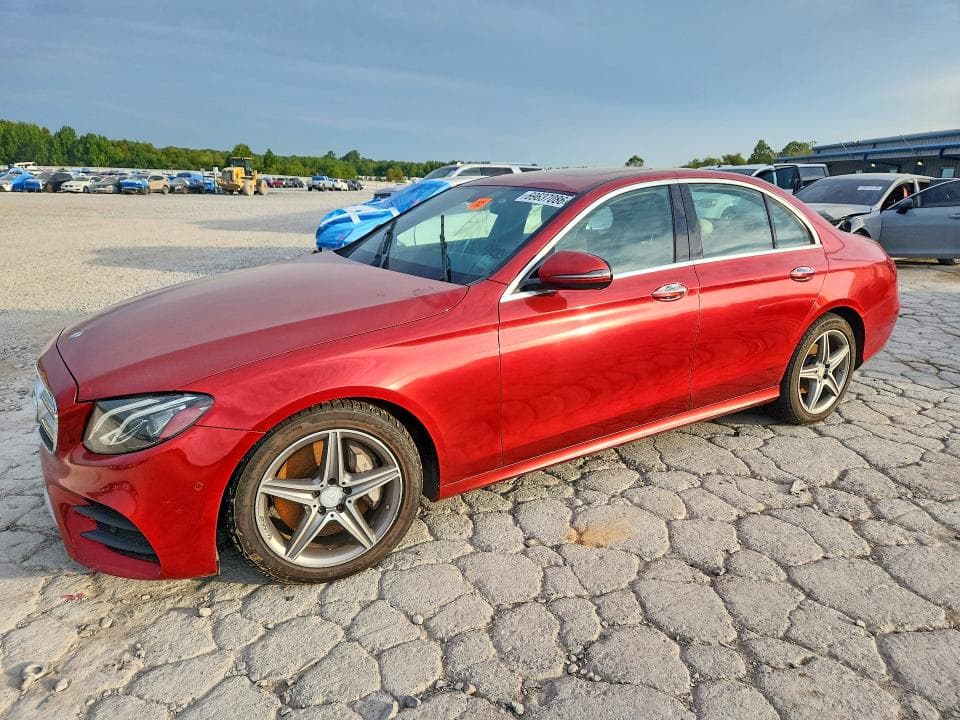 2017 MERCEDES-BENZ E 300 - 1