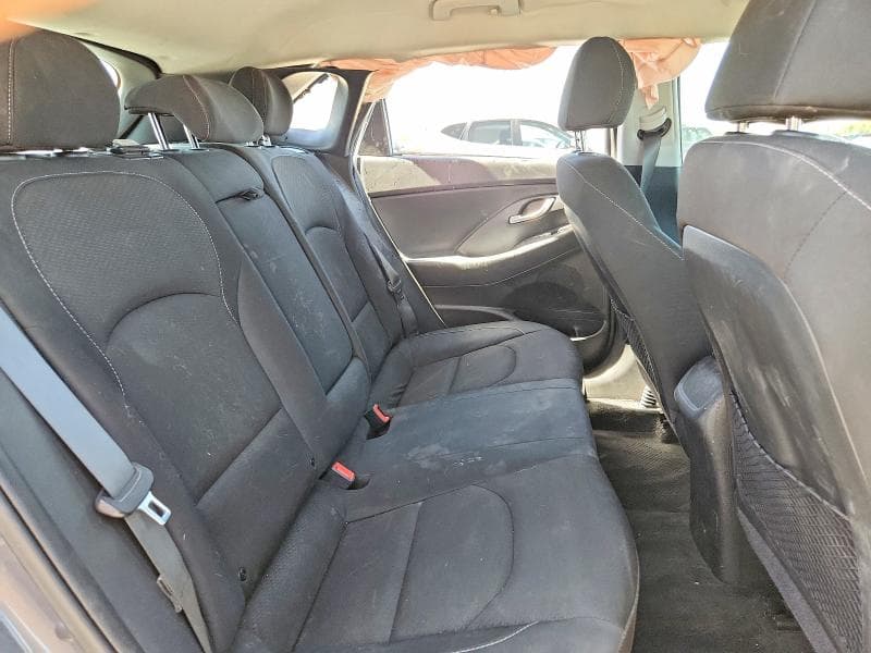 2018 HYUNDAI ELANTRA GT BASE 10