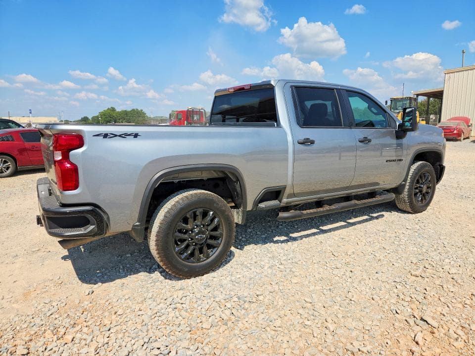 2026 CHEVROLET SILVERADO K2500 CUSTOM 3