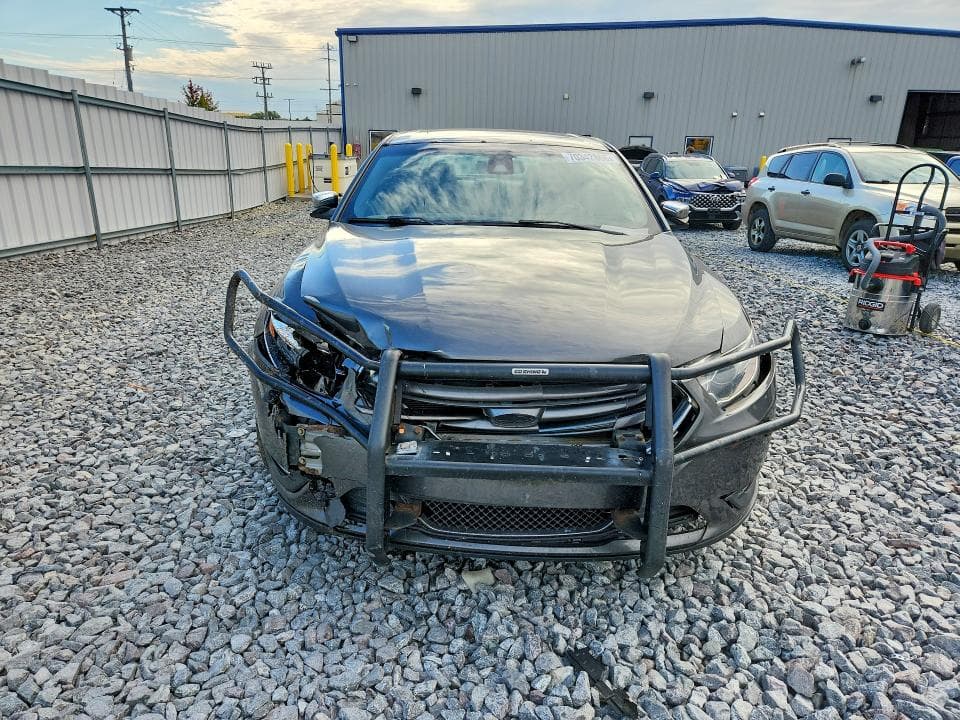 2017 FORD TAURUS LIMITED 5