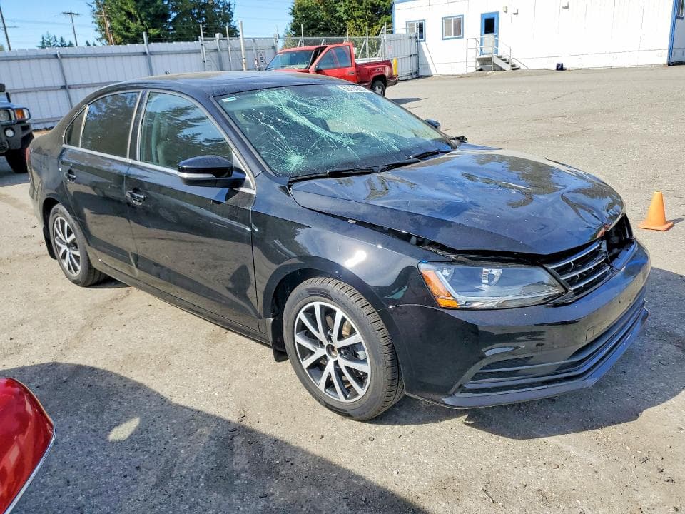 2017 VOLKSWAGEN JETTA SE 4