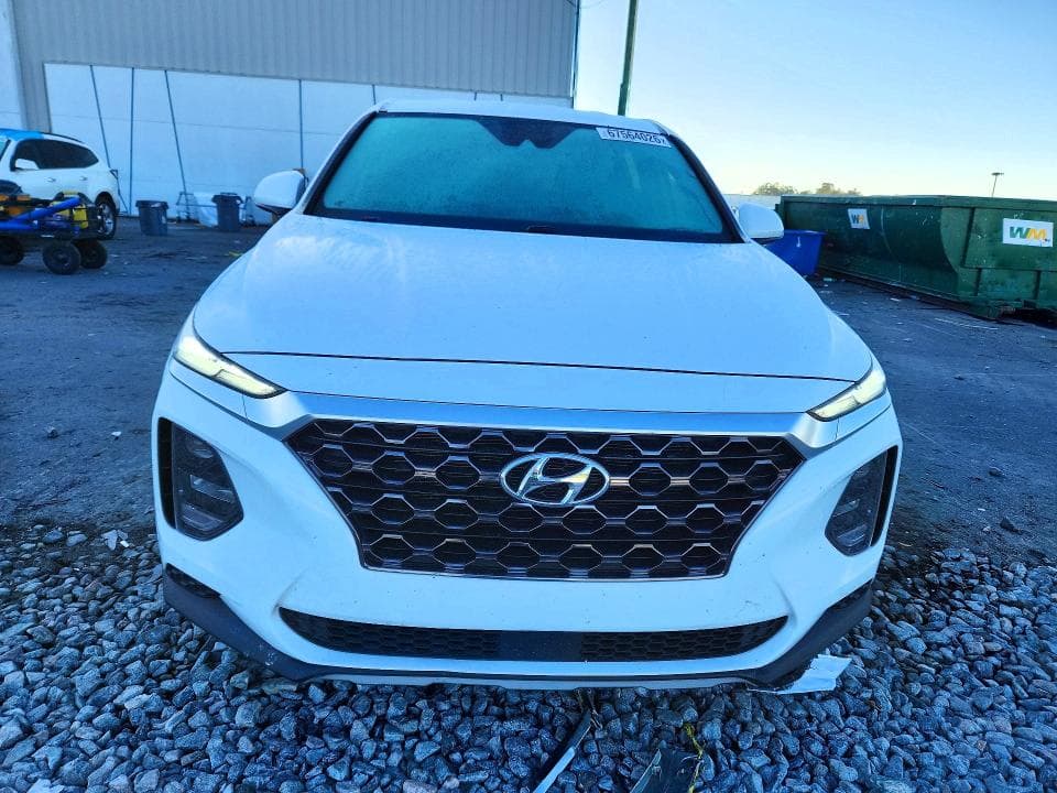 2019 HYUNDAI SANTA FE SE 5