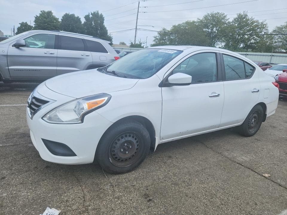 2019 NISSAN VERSA SV
