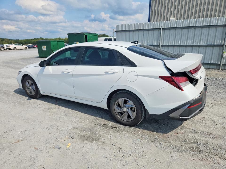 2024 HYUNDAI ELANTRA SE 2