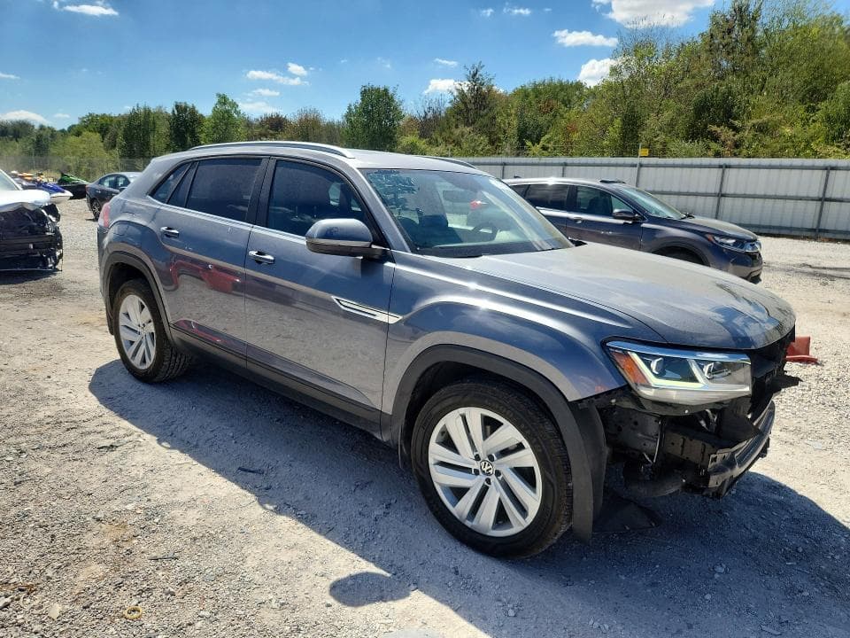 2021 VOLKSWAGEN ATLAS CROSS SPORT SE 4