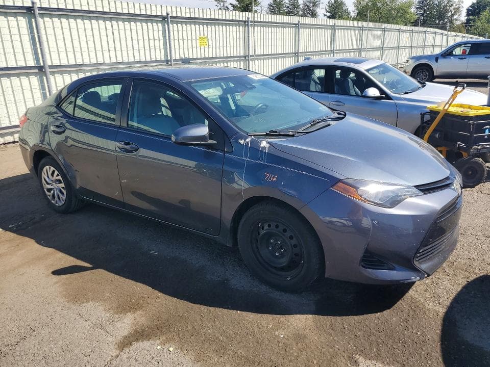 2017 TOYOTA COROLLA LE 4