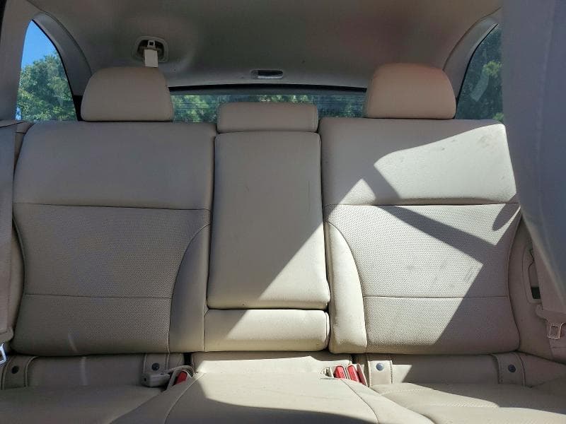 2017 SUBARU OUTBACK 2.5I LIMITED 10