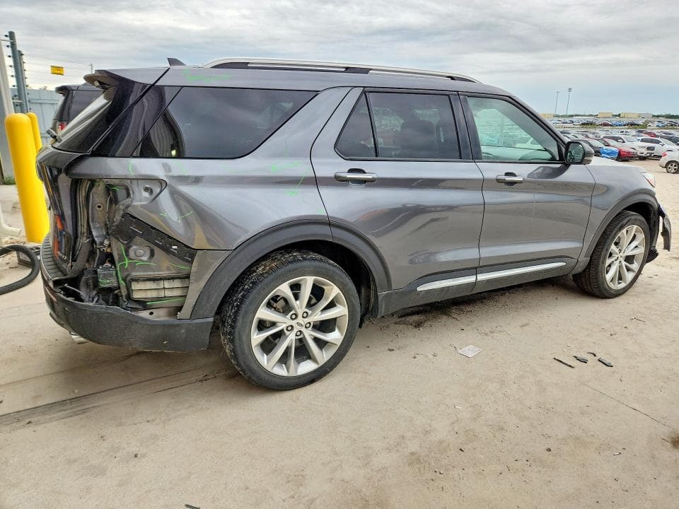 2022 FORD EXPLORER PLATINUM 3