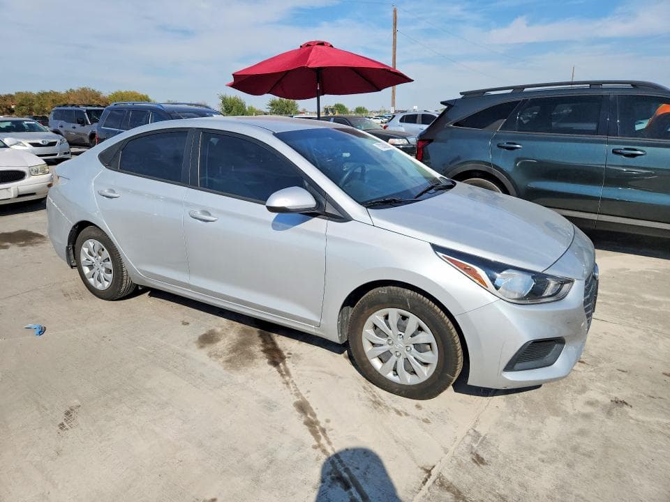 2022 HYUNDAI ACCENT SE 4