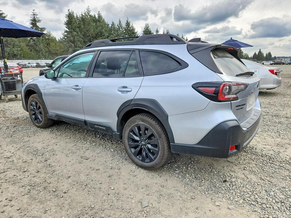 2023 SUBARU OUTBACK ONYX EDITION XT 2