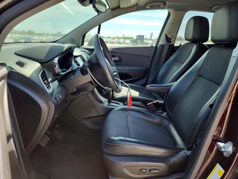 2020 CHEVROLET TRAX 1LT 7