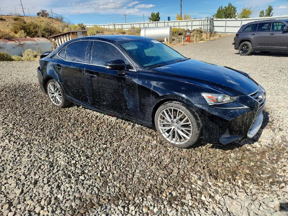 2017 LEXUS IS 200T 4