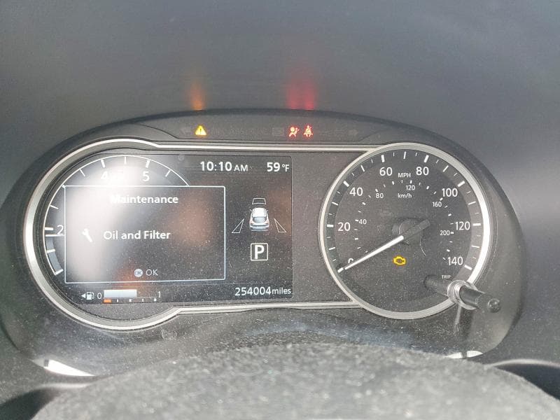 2019 NISSAN KICKS SR 9