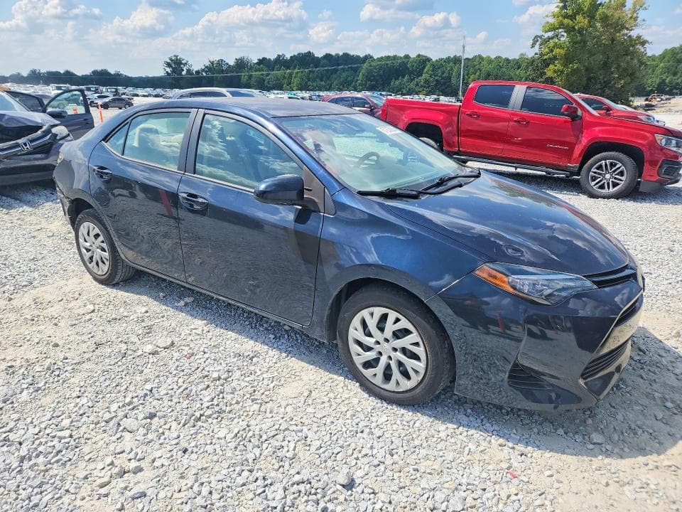 2018 TOYOTA COROLLA LE 4
