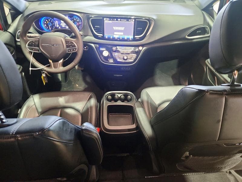 2025 CHRYSLER PACIFICA SELECT 8