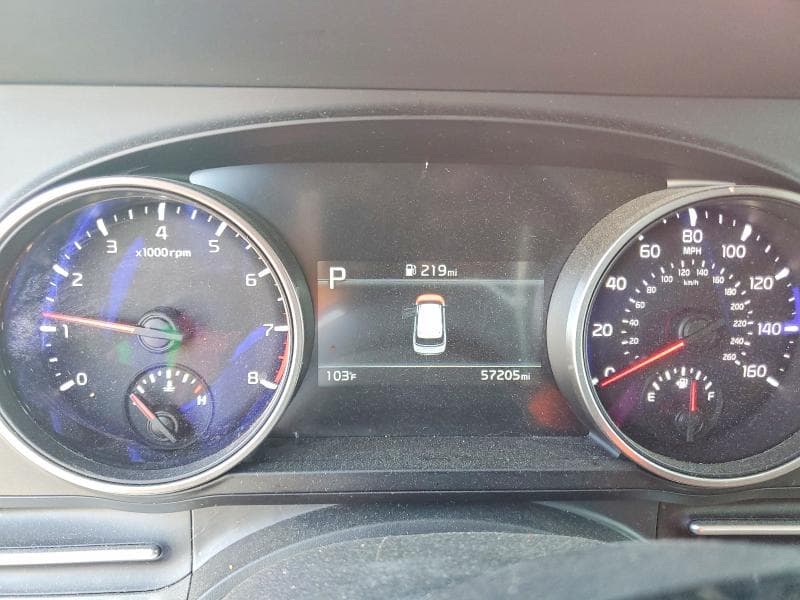 2023 KIA CARNIVAL LX 9