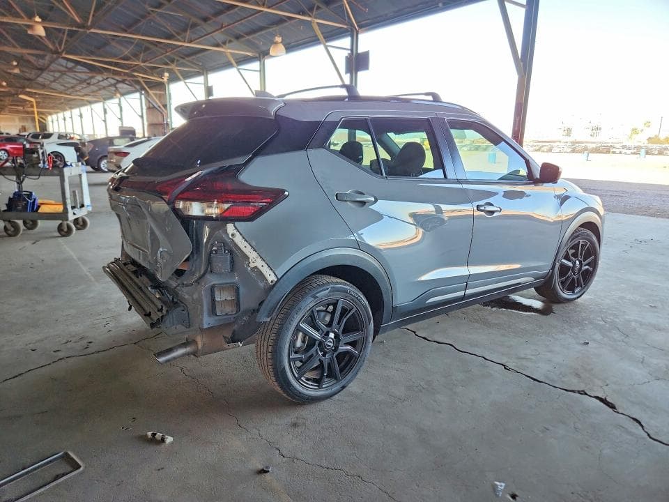 2024 NISSAN KICKS SR 3