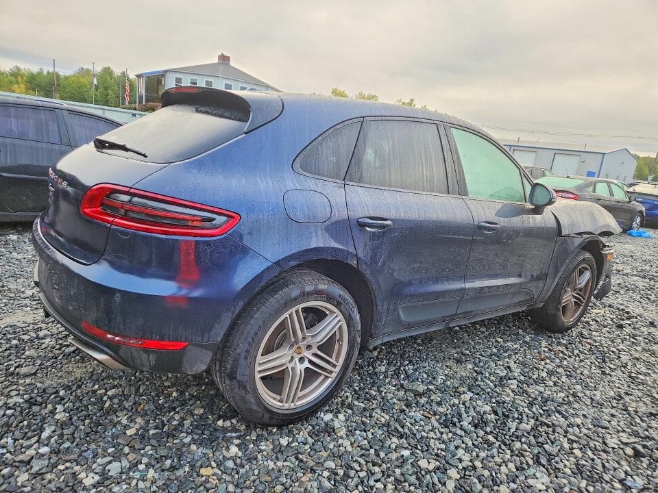 2018 PORSCHE MACAN 3