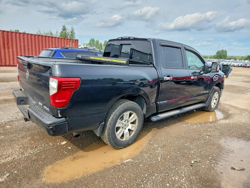 2017 NISSAN TITAN SV 3