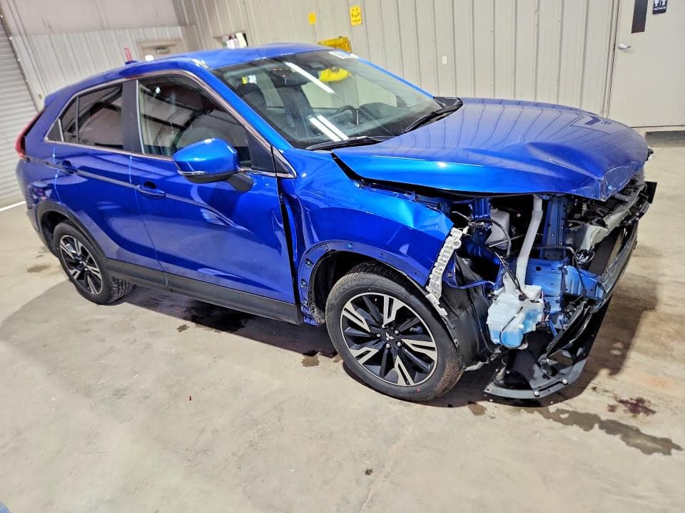 2025 MITSUBISHI ECLIPSE CROSS SE 4