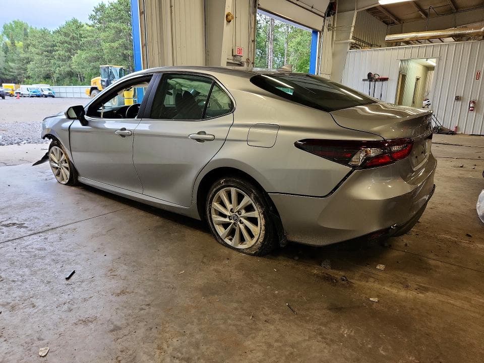 2024 TOYOTA CAMRY LE 2