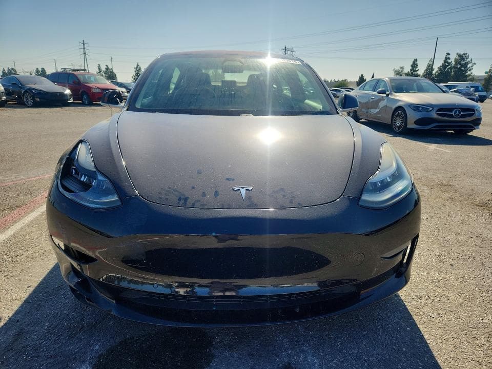 2018 TESLA MODEL 3 5