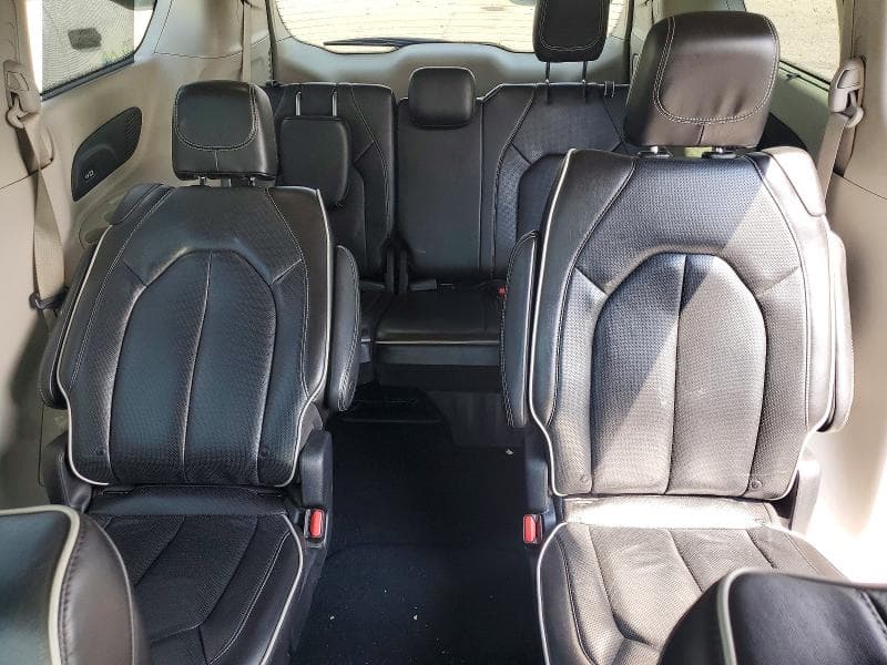 2023 CHRYSLER PACIFICA LIMITED 10