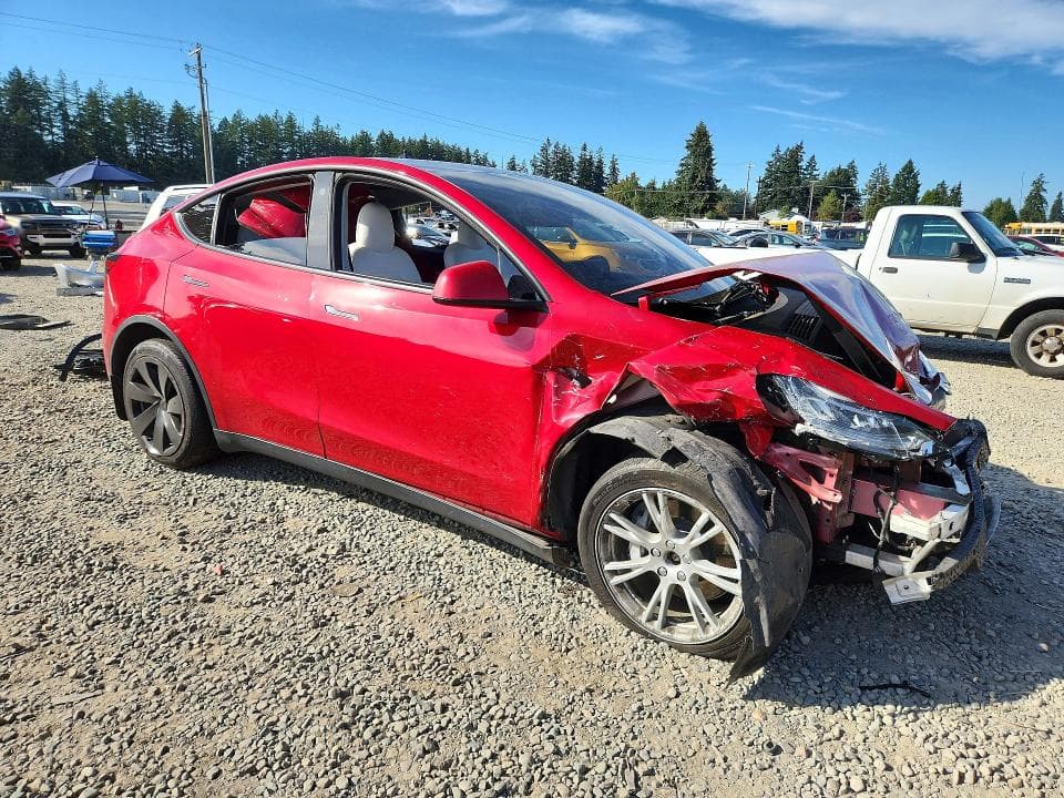 2021 TESLA MODEL Y 4