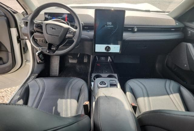2023 FORD MUSTANG MACH-E PREMIUM 8