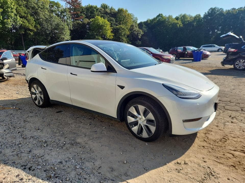 2022 TESLA MODEL Y 4