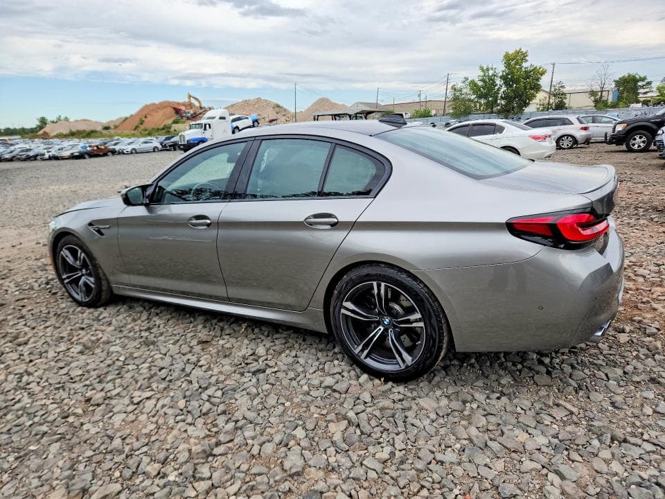 2023 BMW M5 2