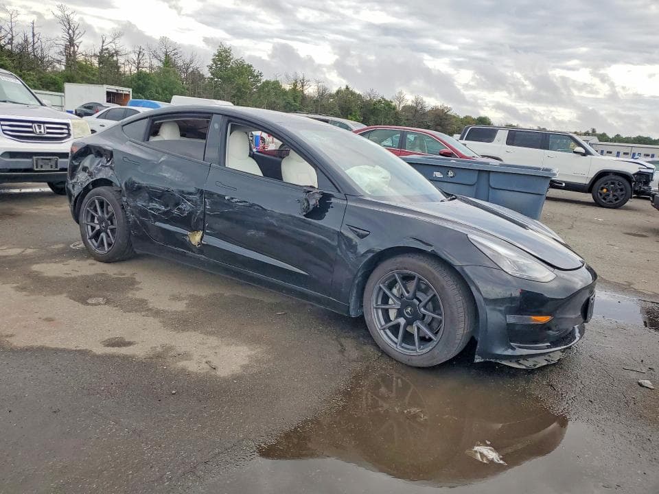2023 TESLA MODEL 3 4