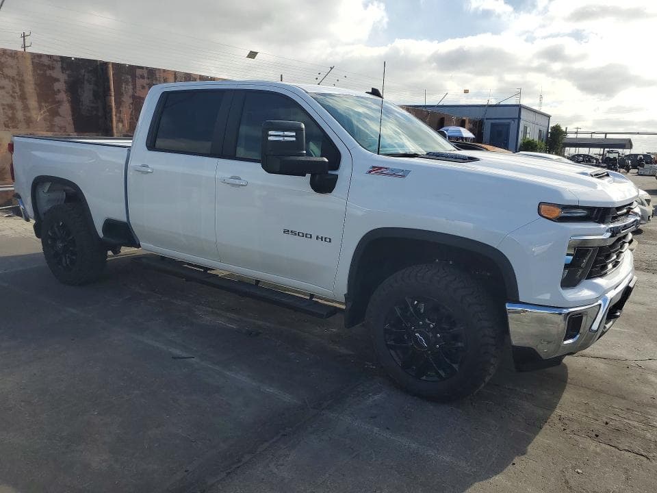 2025 CHEVROLET SILVERADO K2500 HEAVY DUTY LT 4