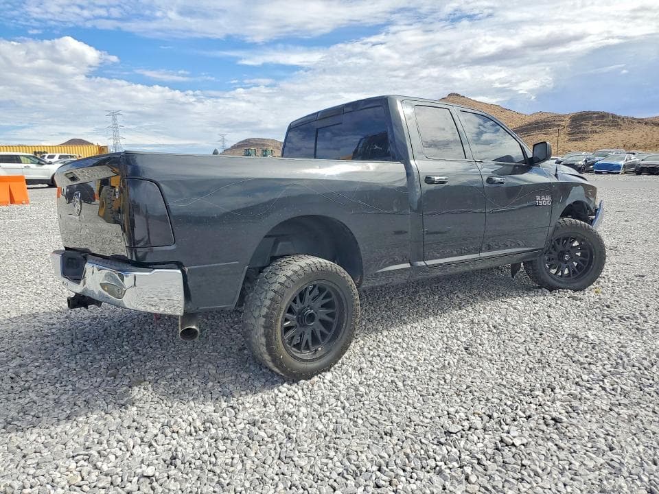 2018 RAM 1500 SLT 3