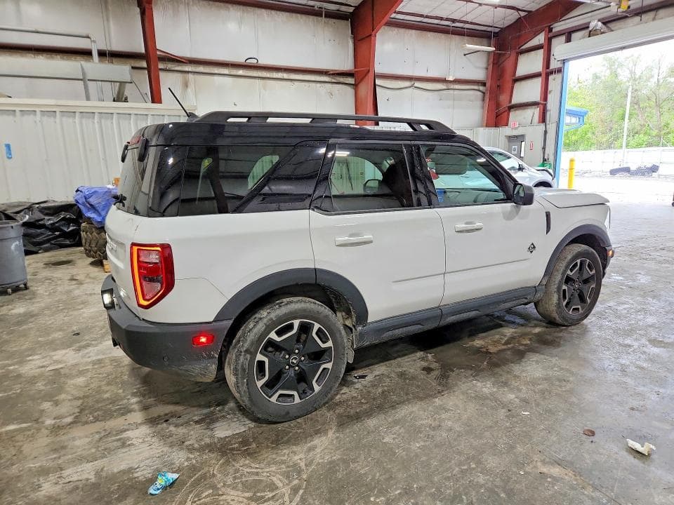 2022 FORD BRONCO SPORT OUTER BANKS 3