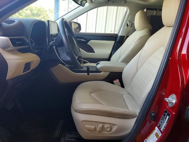 2020 TOYOTA HIGHLANDER XLE 7