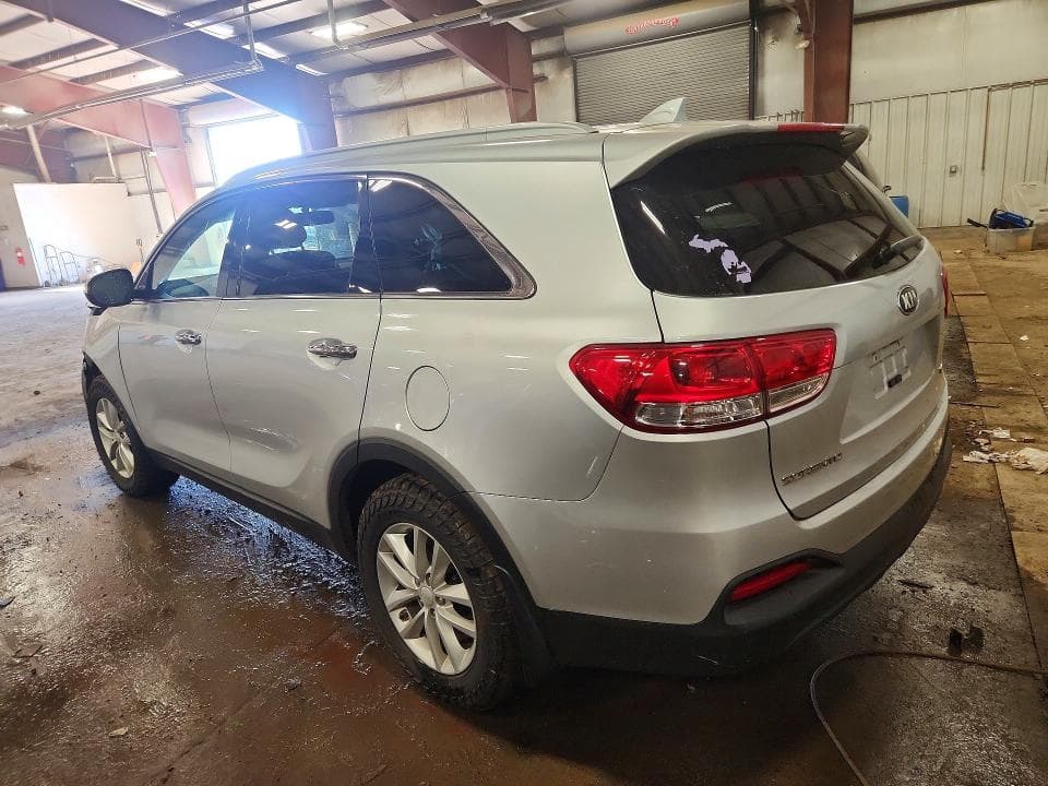 2018 KIA SORENTO LX 2