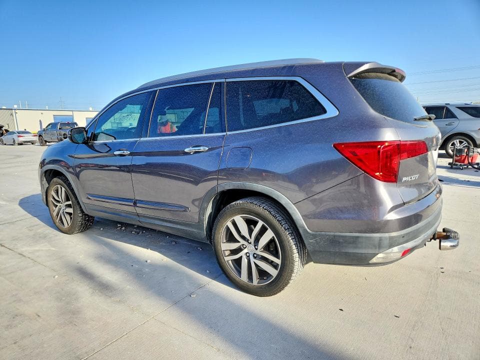 2017 HONDA PILOT ELITE 2
