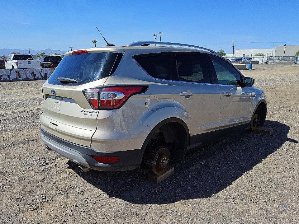 2017 FORD ESCAPE TITANIUM 3